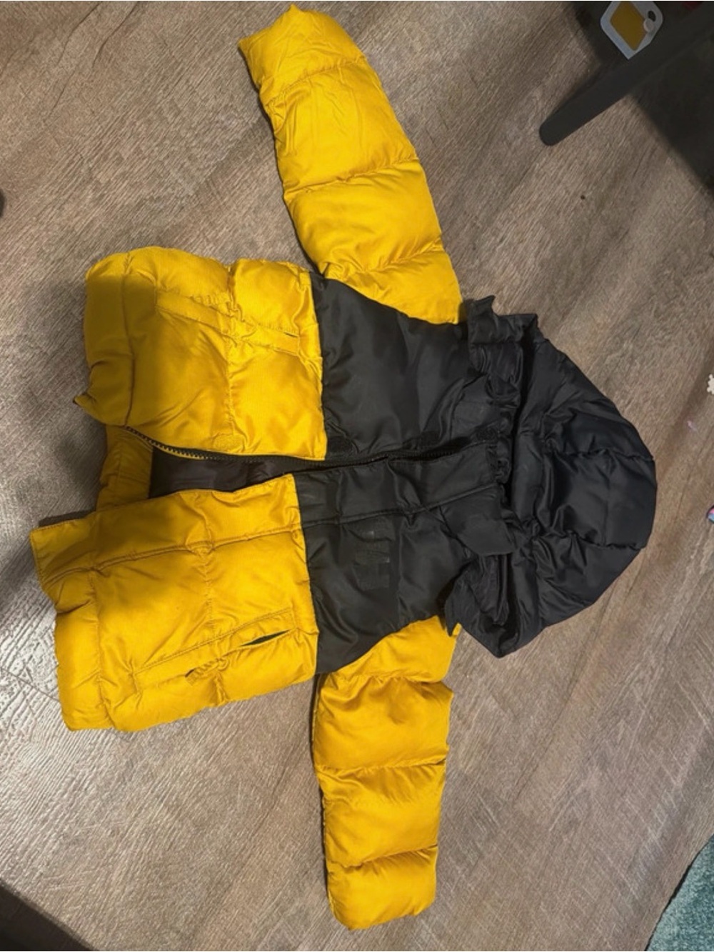 Helly Hansen Kids Two-Tone Hooded Puffer Jacket in Yellow and Black